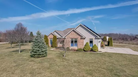 Exterior - 3950 Miller Rd, Springfield, OH 45502 photo 1 of 24