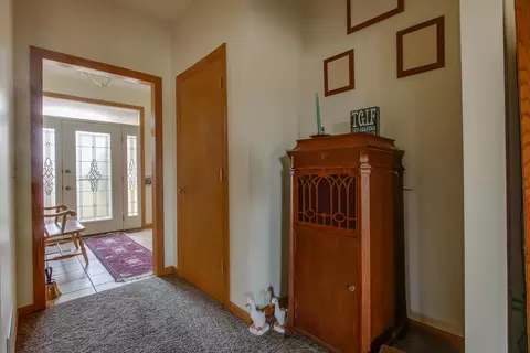 Bedroom - 3950 Miller Rd, Springfield, OH 45502 photo 2 of 4