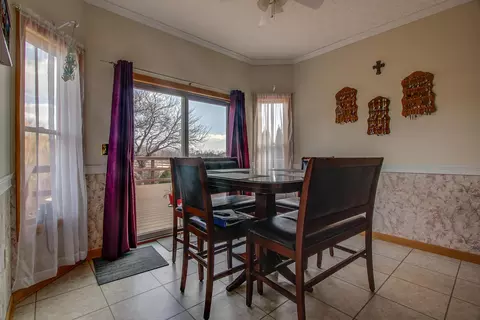 Dining - 3950 Miller Rd, Springfield, OH 45502 photo 2 of 4