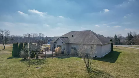 Exterior - 3950 Miller Rd, Springfield, OH 45502 photo 19 of 24