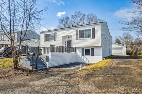 3275 Dunloe Rd, Columbus, OH 43232