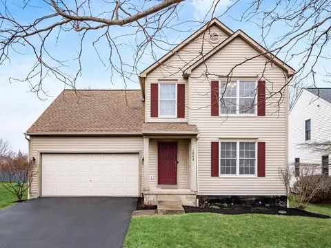 1008 Village Dr, Marysville, OH 43040