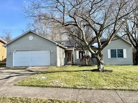 1652 Valley Forge Dr, Lancaster, OH 43130