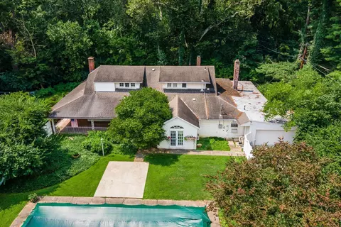 318 Orchard Ln, Columbus, OH 43214