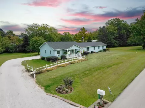 175 Homestead Ln, Delaware, OH 43015