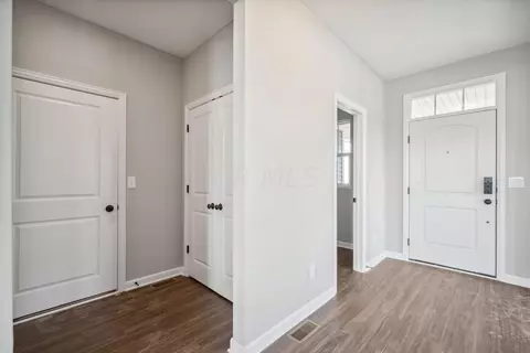 Entry Way - 3336 Logsdon Loop, Delaware, OH 43015 photo 2 of 2