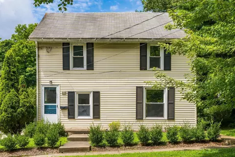 215 S Mulberry St, Granville, OH 43023