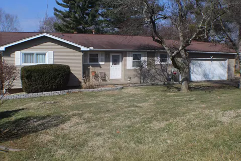 553 Lynwood Ln, Lancaster, OH 43130