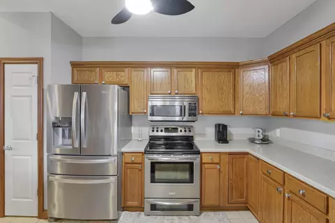 Kitchen - 21 Claire Ct, Circleville, OH 43113 photo 4 of 6