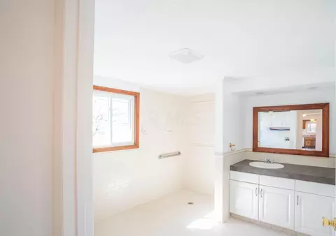 Bath - 11279 Ballah Rd, Orient, OH 43146 photo 1 of 3