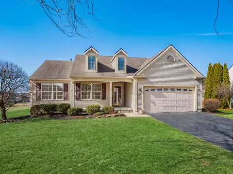 188 Brooksedge Dr, Pataskala, OH 43062