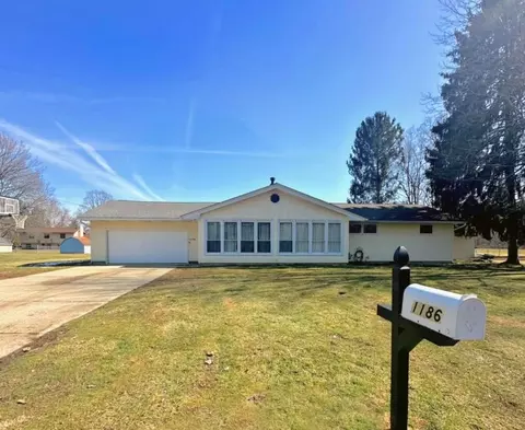 1186 Aldine Dr, Heath, OH 43056