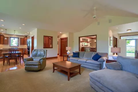 Living - 2818 Bean Oller Rd, Delaware, OH 43015 photo 3 of 8