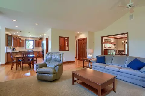 Living - 2818 Bean Oller Rd, Delaware, OH 43015 photo 4 of 8
