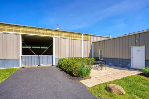 Exterior - 2818 Bean Oller Rd, Delaware, OH 43015 photo 13 of 31