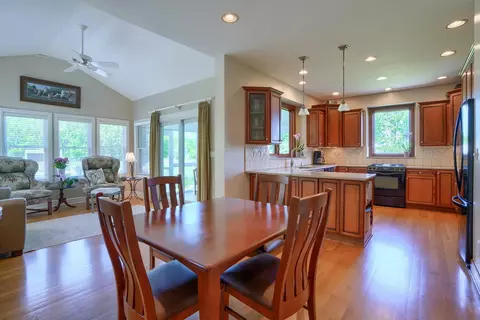 Dining - 2818 Bean Oller Rd, Delaware, OH 43015 photo 4 of 7