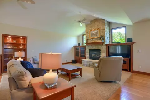 Living - 2818 Bean Oller Rd, Delaware, OH 43015 photo 1 of 8