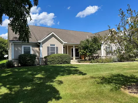 Exterior - 2818 Bean Oller Rd, Delaware, OH 43015 photo 4 of 31