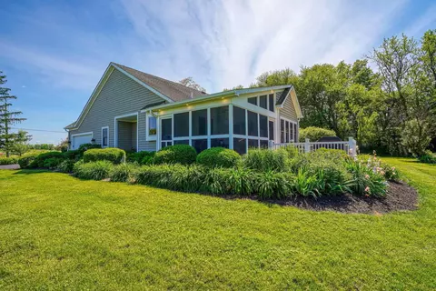 Exterior - 2818 Bean Oller Rd, Delaware, OH 43015 photo 6 of 31