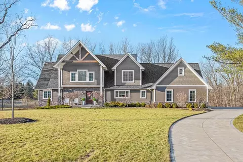 7901 Emerald Run Rd, Medina, OH 44256