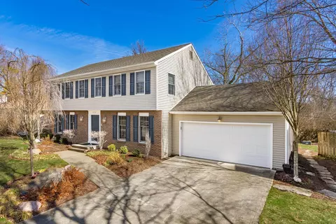 3178 Rochfort Bridge Dr E, Columbus, OH 43221