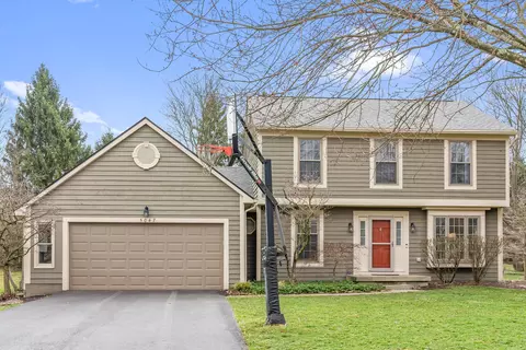 5047 Donegal Cliffs Dr, Dublin, OH 43017