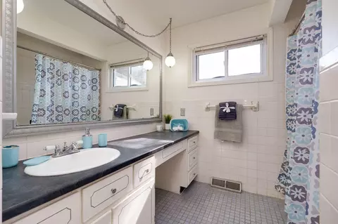 301 W Singer St, Springfield, OH 45506 photo 9
