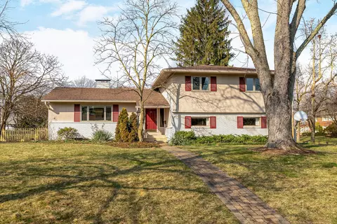 4381 Braunton Rd, Columbus, OH 43220