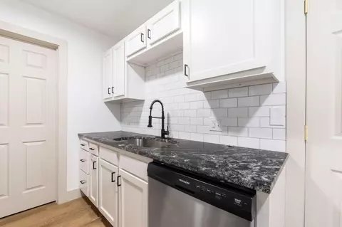 Kitchen - 67 N Everett Ave, Columbus, OH 43213 photo 2 of 6