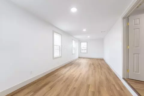 Entry Way - 67 N Everett Ave, Columbus, OH 43213 photo 1 of 4