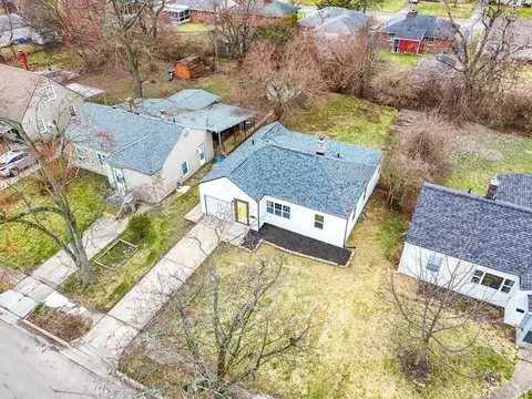 Exterior - 67 N Everett Ave, Columbus, OH 43213 photo 4 of 11