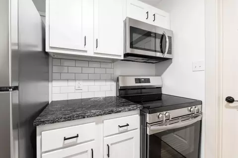 Kitchen - 67 N Everett Ave, Columbus, OH 43213 photo 3 of 6