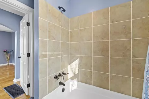 Bath - 114 Highland Ave, Circleville, OH 43113 photo 2 of 2