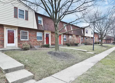 5720 Beechcroft Rd #D, Columbus, OH 43229