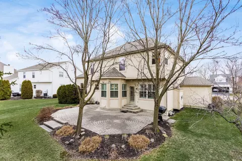 Exterior - 7615 Windsor Dr, Dublin, OH 43016 photo 9 of 11
