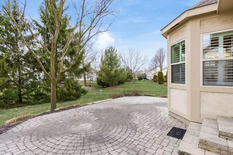 Exterior - 7615 Windsor Dr, Dublin, OH 43016 photo 10 of 11