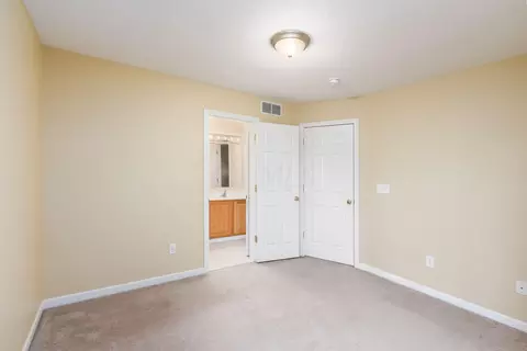 Bedroom - 7615 Windsor Dr, Dublin, OH 43016 photo 3 of 3