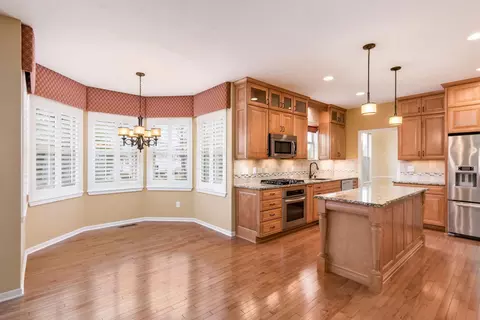 Kitchen - 7615 Windsor Dr, Dublin, OH 43016 photo 1 of 8