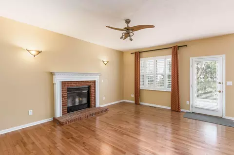 Living - 7615 Windsor Dr, Dublin, OH 43016 photo 4 of 8