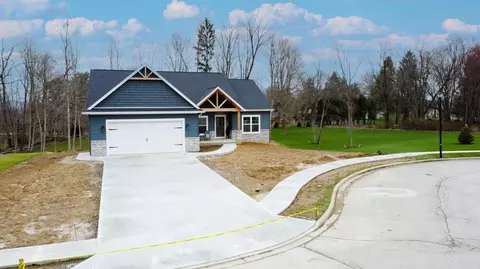 47 Charles Ct, Lexington, OH 44904