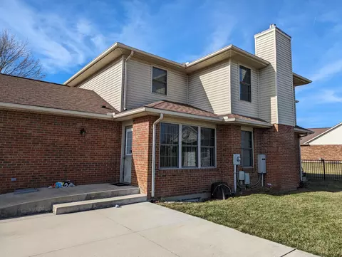 Exterior - 3092 Wyandot Dr, Springfield, OH 45502 photo 4 of 7