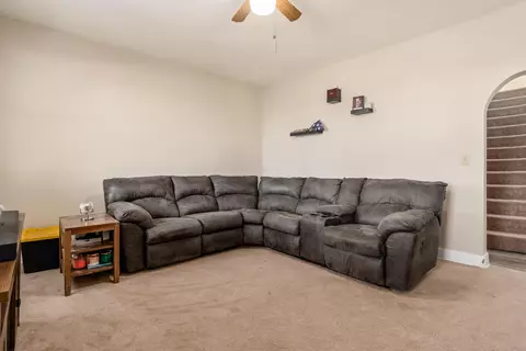 Living - 4565 E National Rd, Springfield, OH 45505 photo 2 of 5