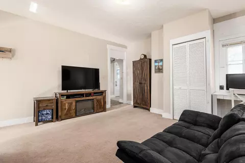Bedroom - 4565 E National Rd, Springfield, OH 45505 photo 1 of 8