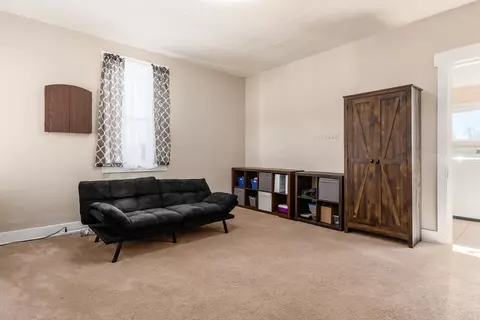 Living - 4565 E National Rd, Springfield, OH 45505 photo 4 of 5