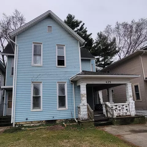 Exterior - 425 E Main St, Newark, OH 43055 photo 6 of 8