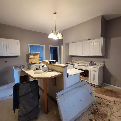 Kitchen - 425 E Main St, Newark, OH 43055 photo 1 of 1