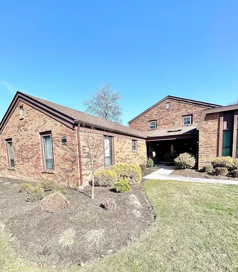 4256 Chaucer Ln, Upper Arlington, OH 43220