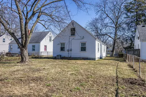 3473 Eisenhower Rd, Columbus, OH 43224 photo 3