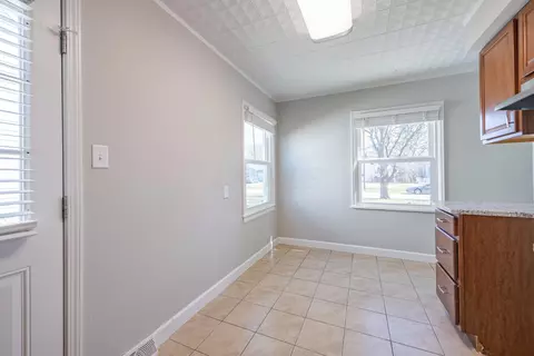 3473 Eisenhower Rd, Columbus, OH 43224 photo 18