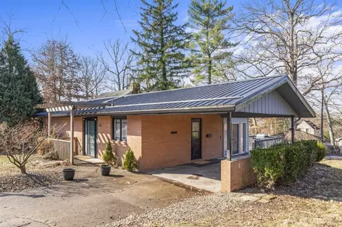 1257 Edward Ln, Zanesville, OH 43701